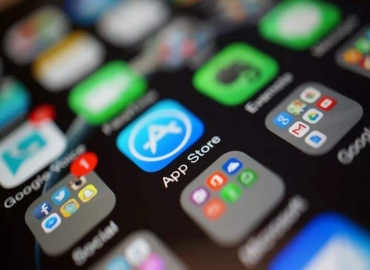 生活可以離開手機(jī)，手機(jī)卻離不開生活